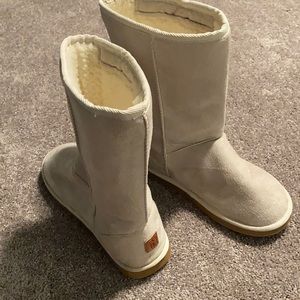 Room of fashion boots